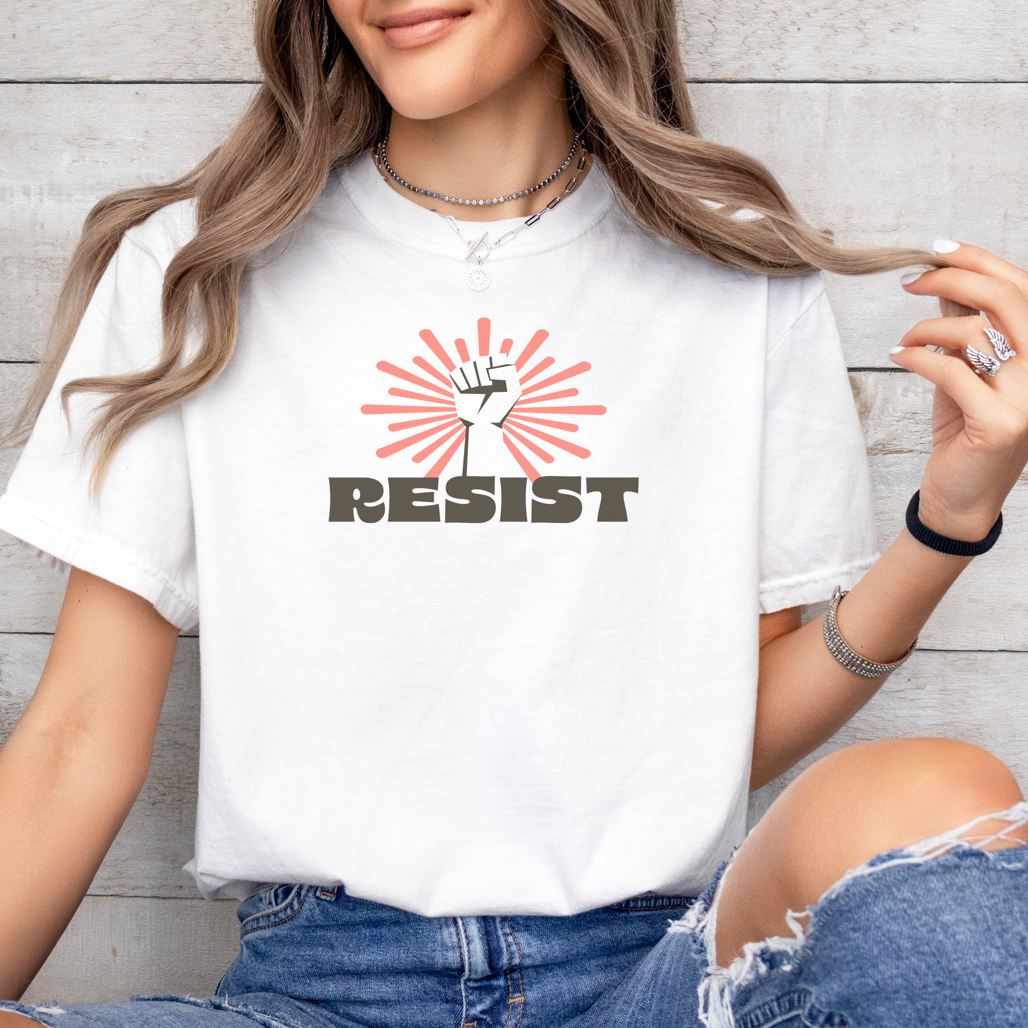 Resist Retro t-shirt