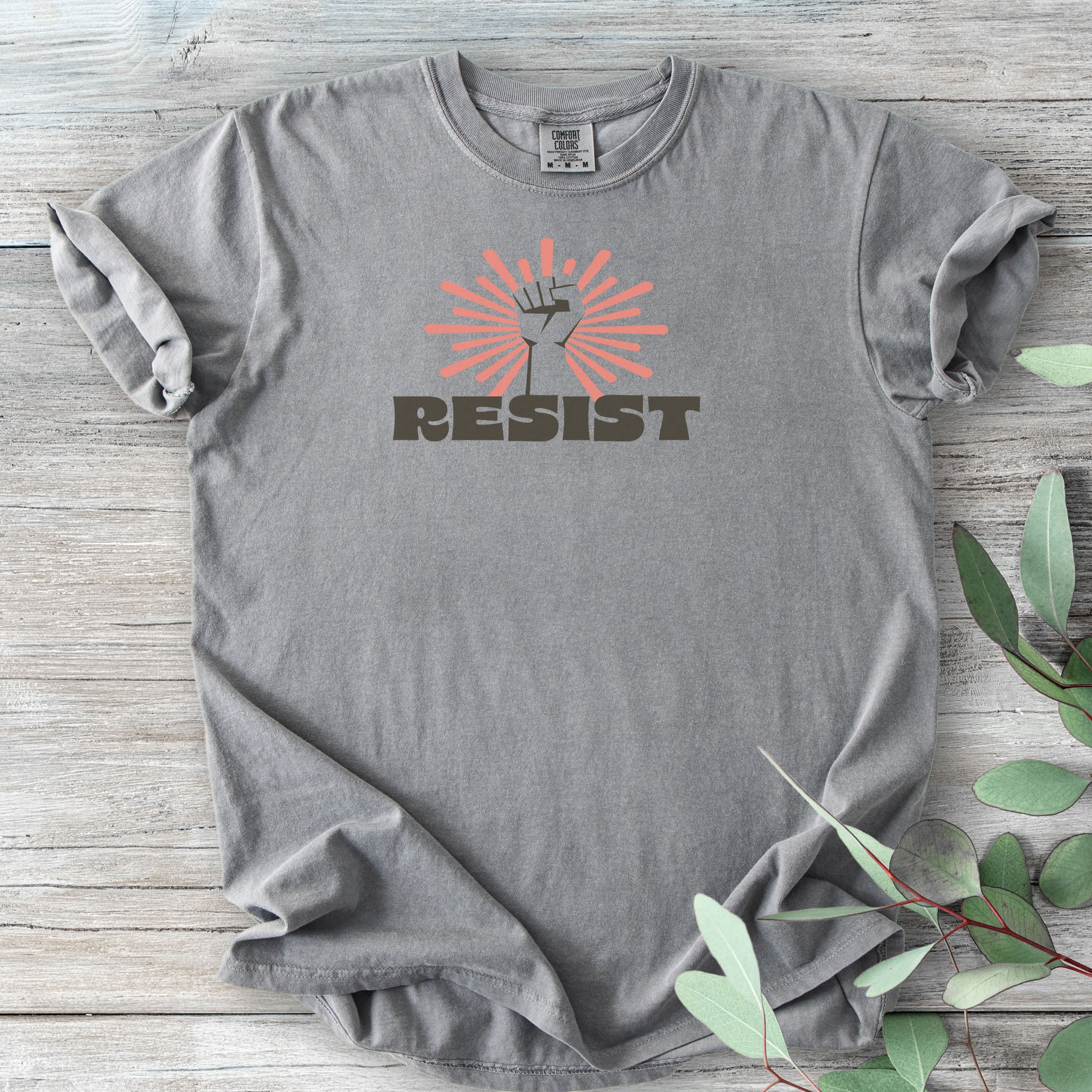 Resist Retro t-shirt
